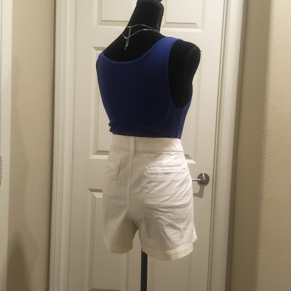 Mini Shorts - Picture 4 of 4